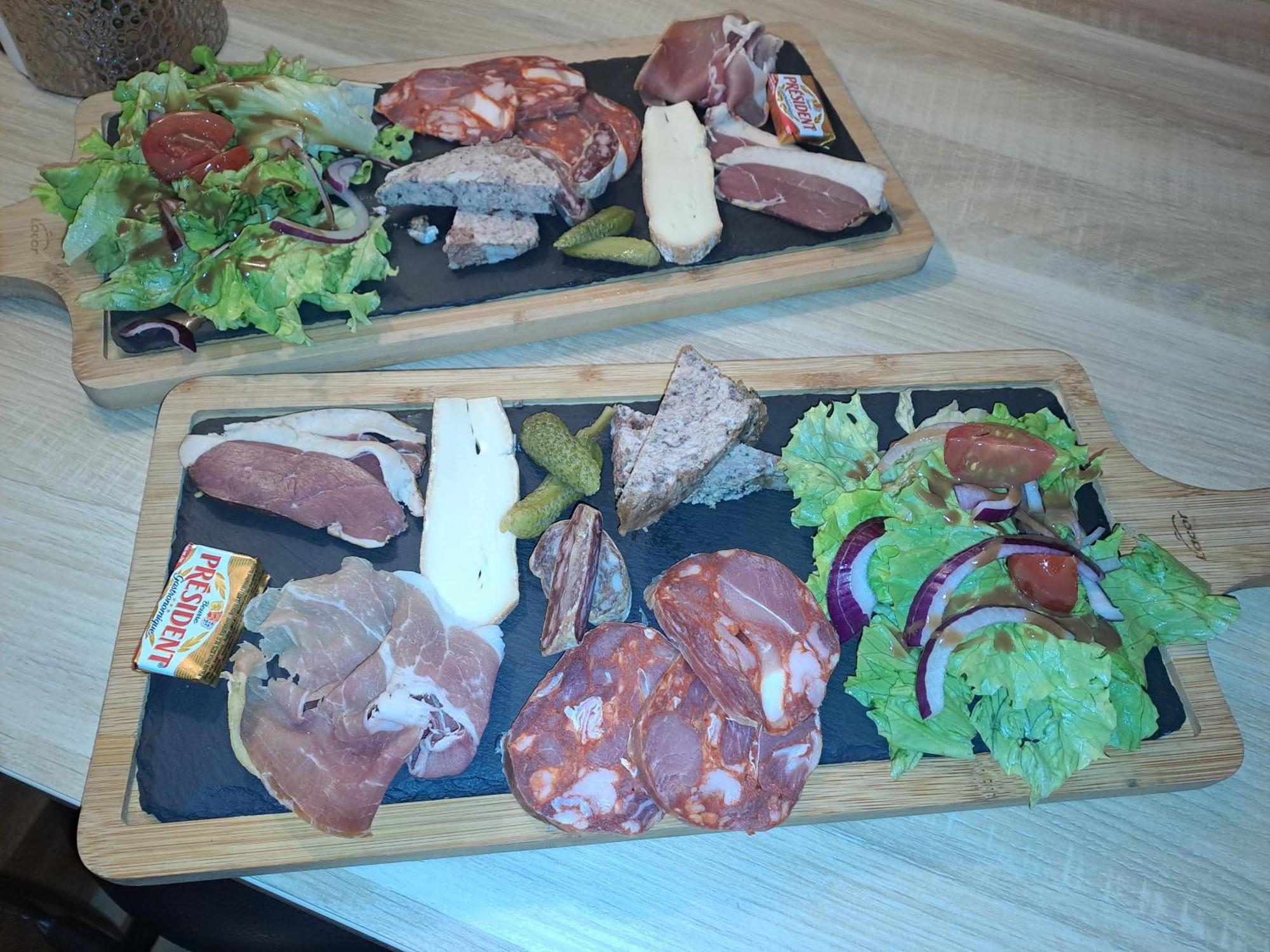 Logis Hotel Restaurant Auberge De La Cascade サン・テニミー エクステリア 写真
