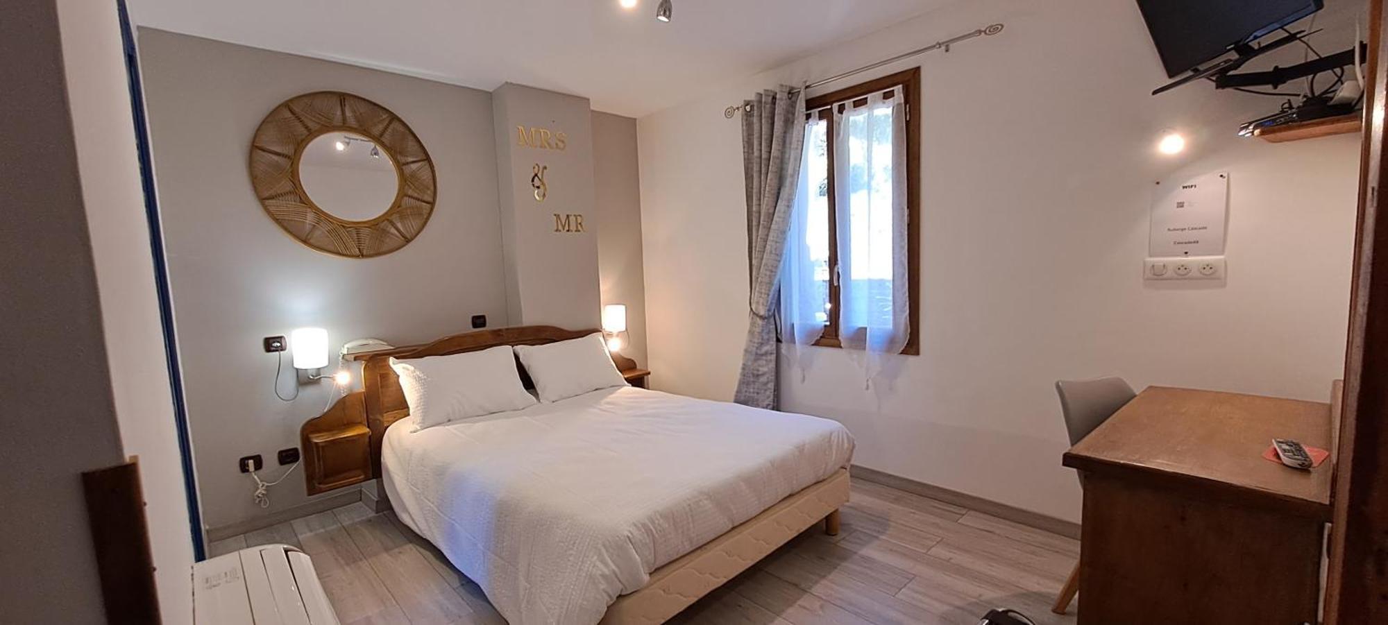 Logis Hotel Restaurant Auberge De La Cascade サン・テニミー エクステリア 写真
