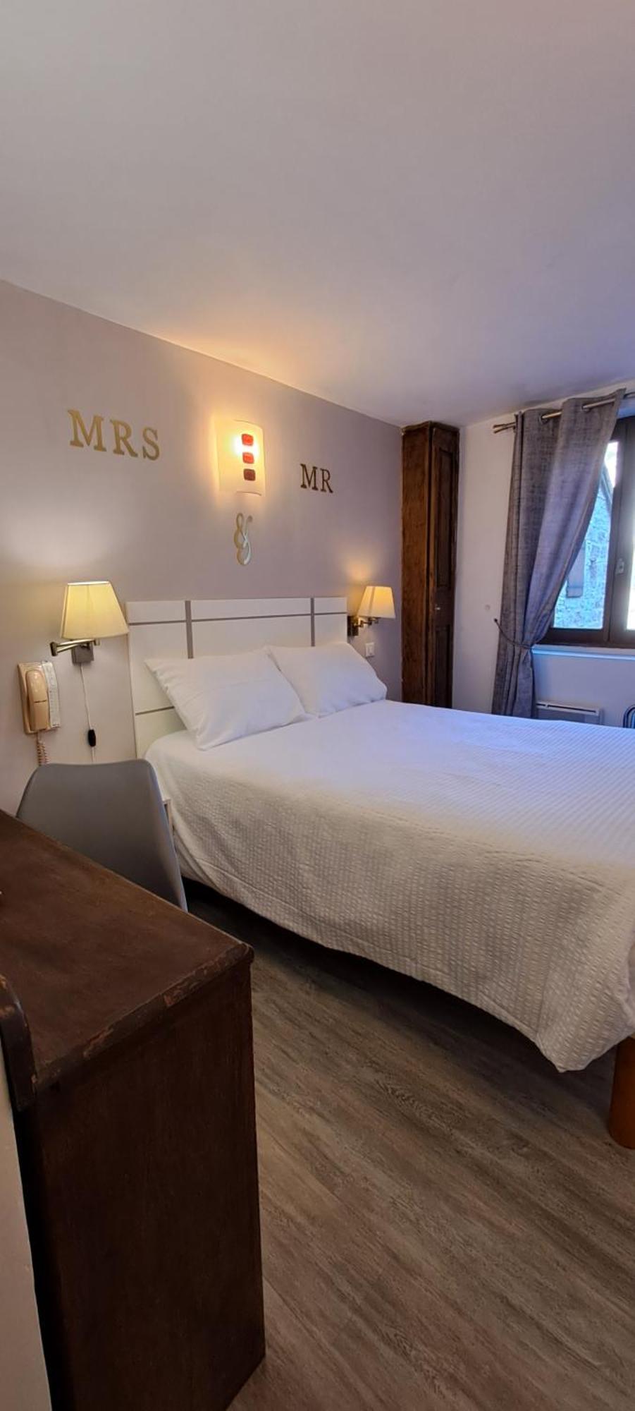 Logis Hotel Restaurant Auberge De La Cascade サン・テニミー エクステリア 写真
