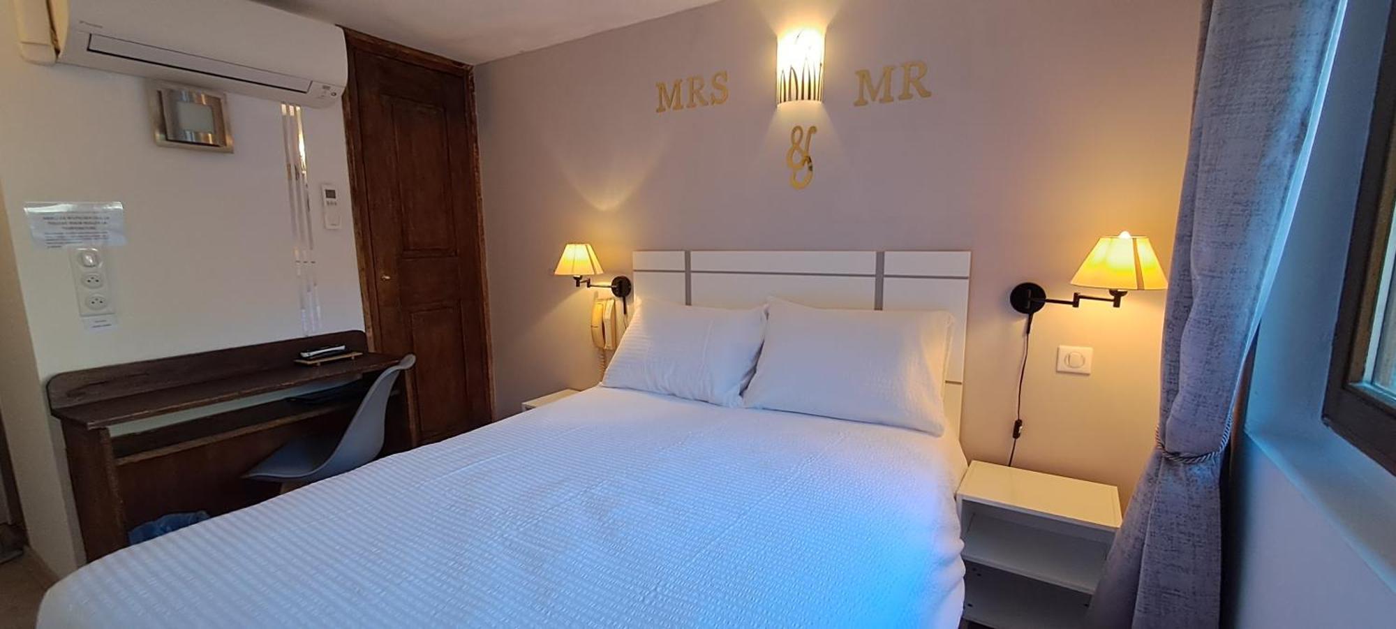 Logis Hotel Restaurant Auberge De La Cascade サン・テニミー エクステリア 写真